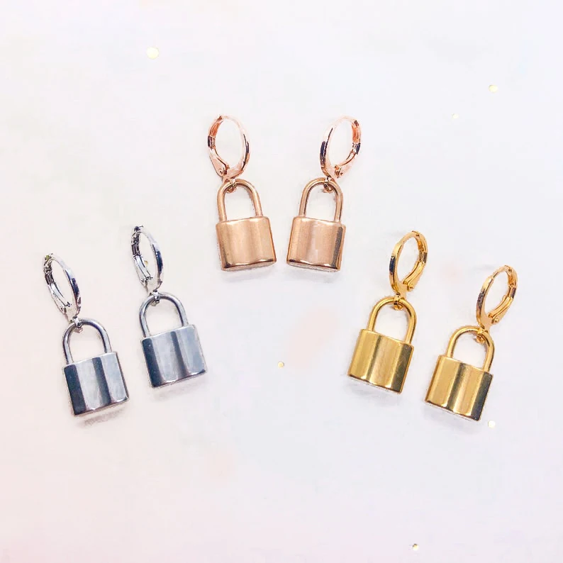 

Fashion Gift Stainless Steel Lock Charm Earrings Boho Jewelry Gold Mini Huggie Earring Minimalist Padlock Pendant Hoop Earrings