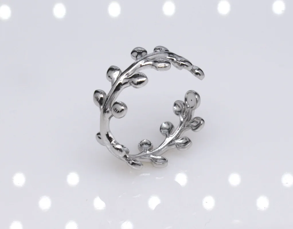 

Popular Simple and Fashionable Leaf Titanium Steel Opening Adjustable Ring Stainless Steel Wholesale Ring