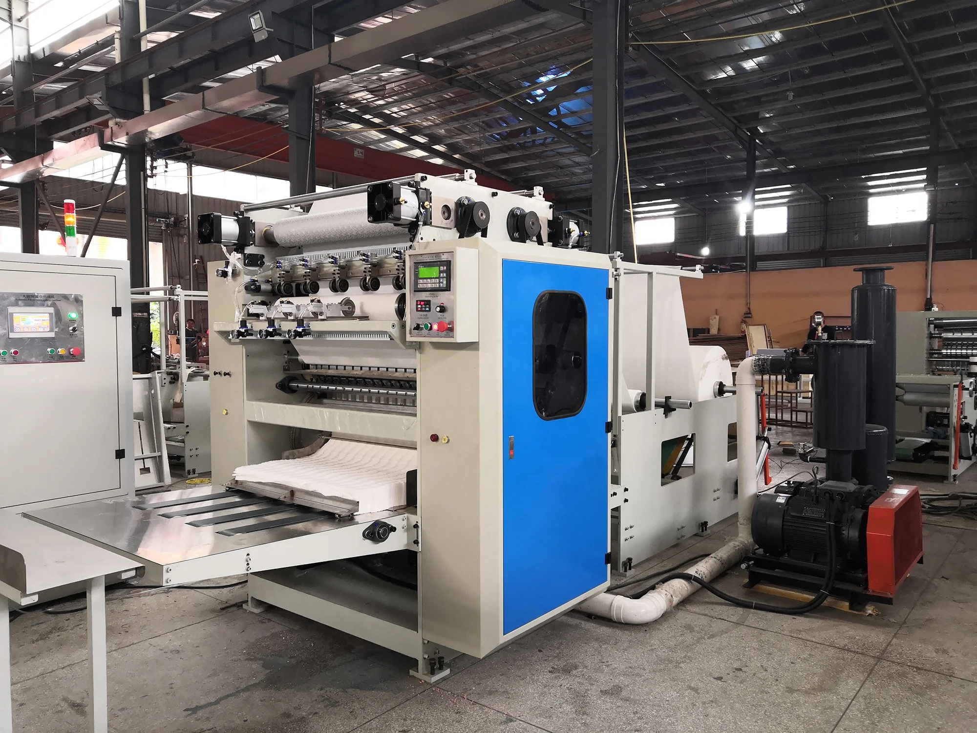 
Automatic facial tissue paper folding machine 