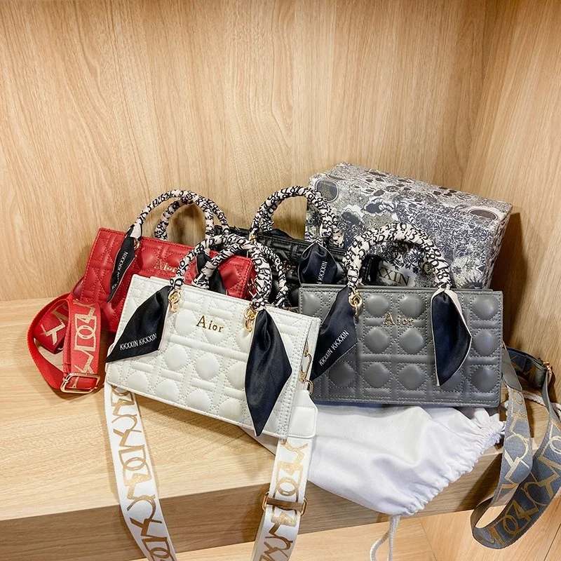 

K-8332 Women Ins Top Sale Famous Luxury Brand tote fashion Handbag For Women 2021, Customizable