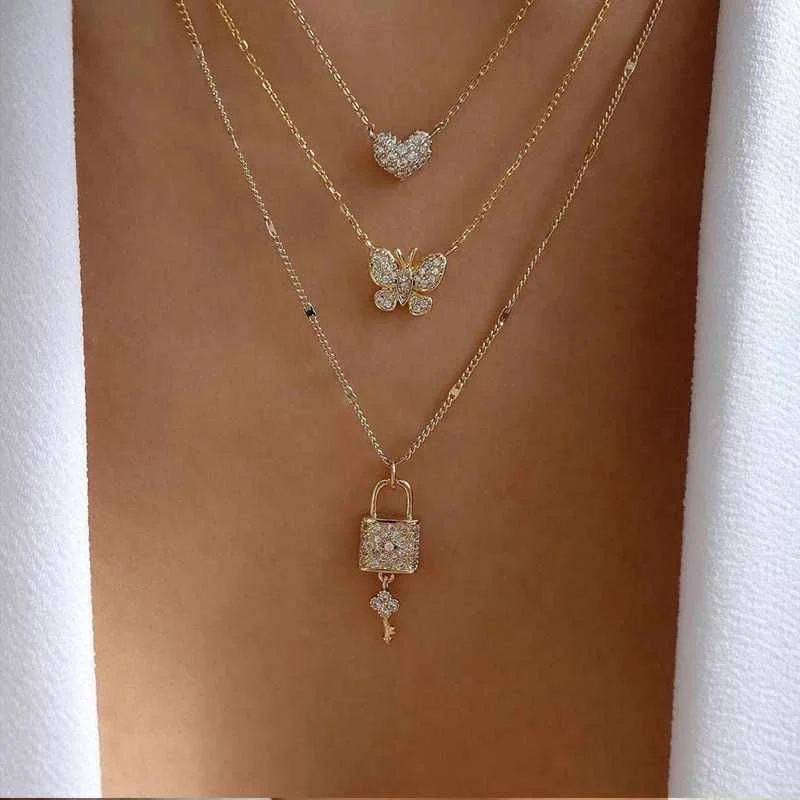 

Crystal Butterfly Charm Pendant Chocker Necklaces For Women Girls Fashion Necklace Choker Jewelry Gift
