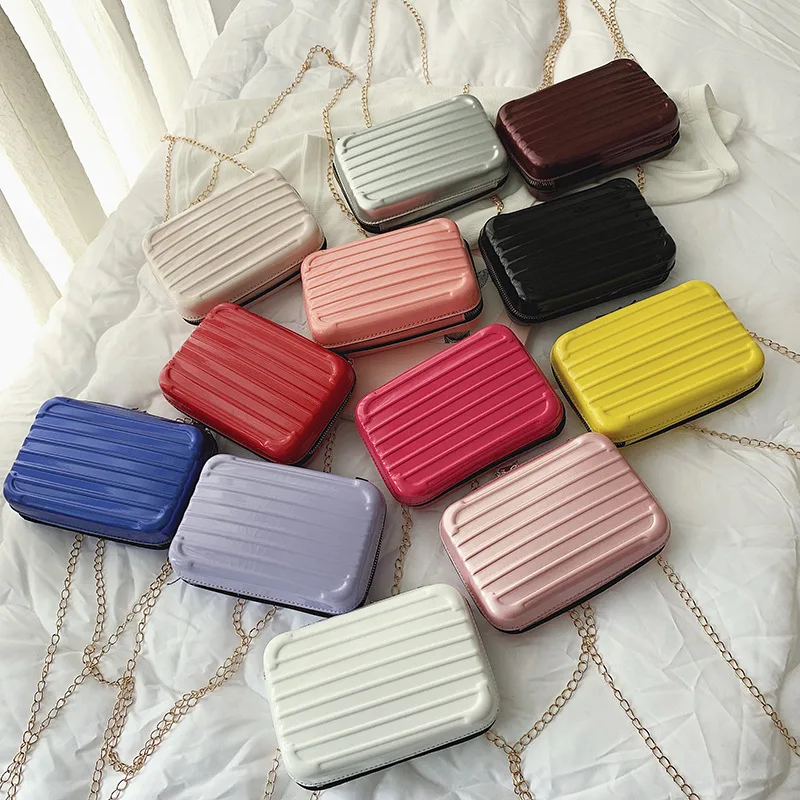 

Factory Custom Color ABS PC Hard Glossy Washable Cosmetic Bag with Short Shoulder Strap