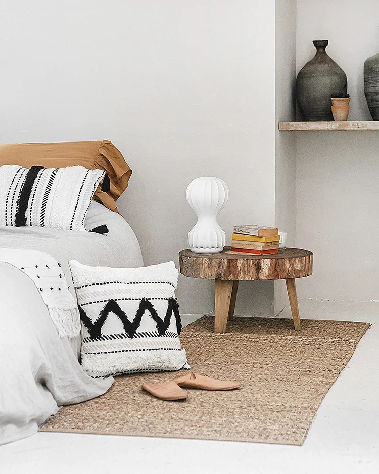 
Nordic style Moroccan black and white fringed pillowcase rest assured 45*45CM pillow sofa backrest factory cheap custom pillow 