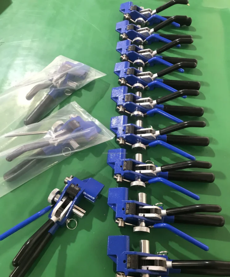 304 Stainless Steel Manual Packing Belt 12.7mm 16mm Perforated with Holes High Tensile for Cable Tray Installation