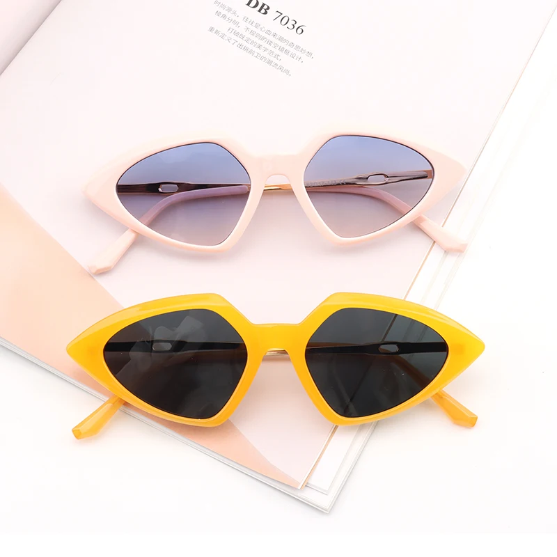 

The latest fashion party sunglasses for 2021 Plastic lip shaped sunglasses Fashion Decorative Sunglasses, Multi-select