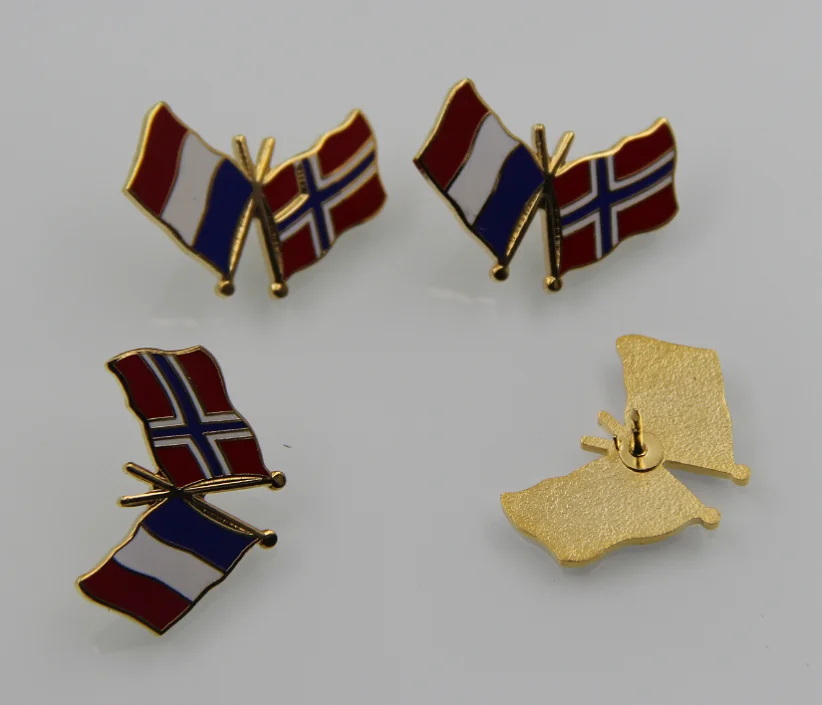 pin badge1.png