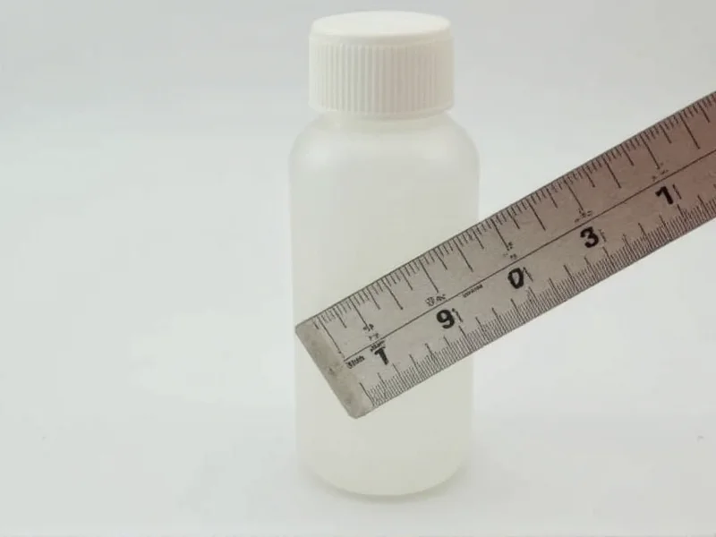 Heat-resistant ruler measuring plastic bottle for precise half-cut