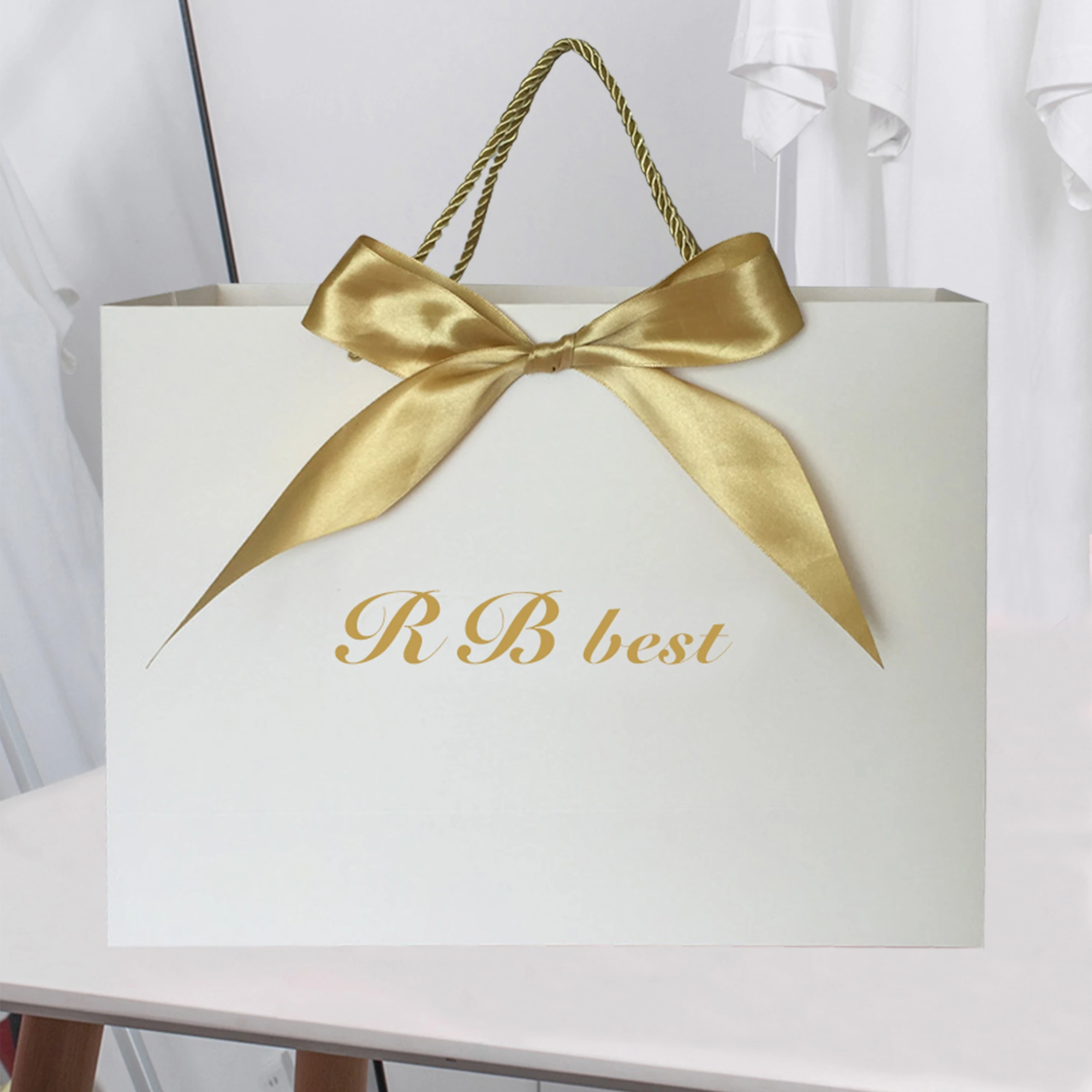 Wholesale Custom Classic White Shopping Paper Bag With Ribbon Handle