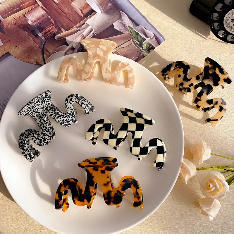 

New design of elegant design sense of simple hollow fashion acetate claw shark claw hair claw clip