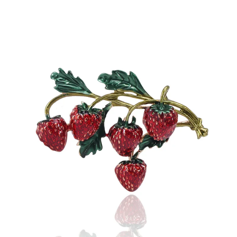 

Enamel Strawberry Brooches For Women Red Color Pin Brooch Plant Design Cute High Quality Jewellry Summer Style, Many color can be chosen