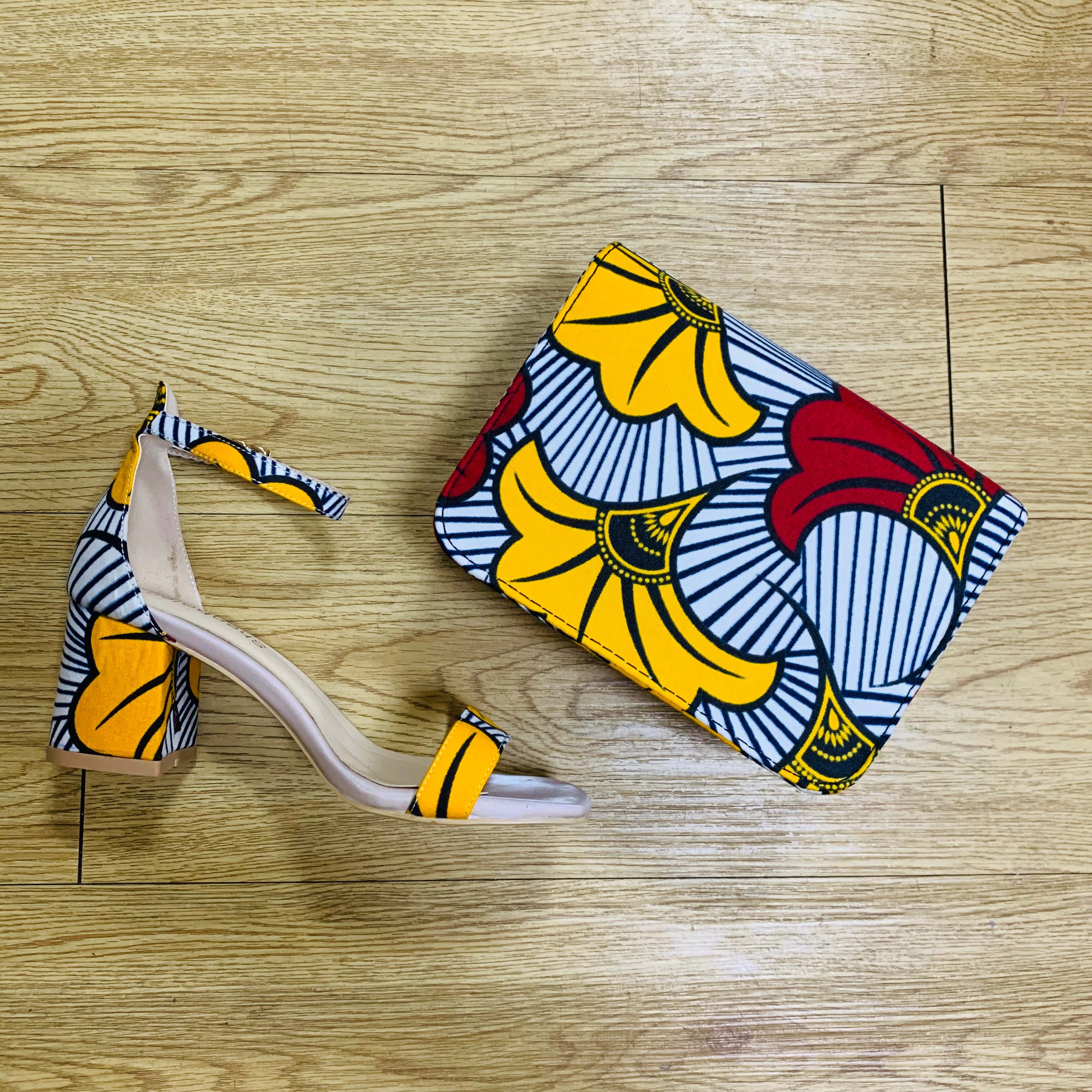 

Pretty stylish high heels printing African ladies shoes for summer sandals with coarse women heel, As pictures