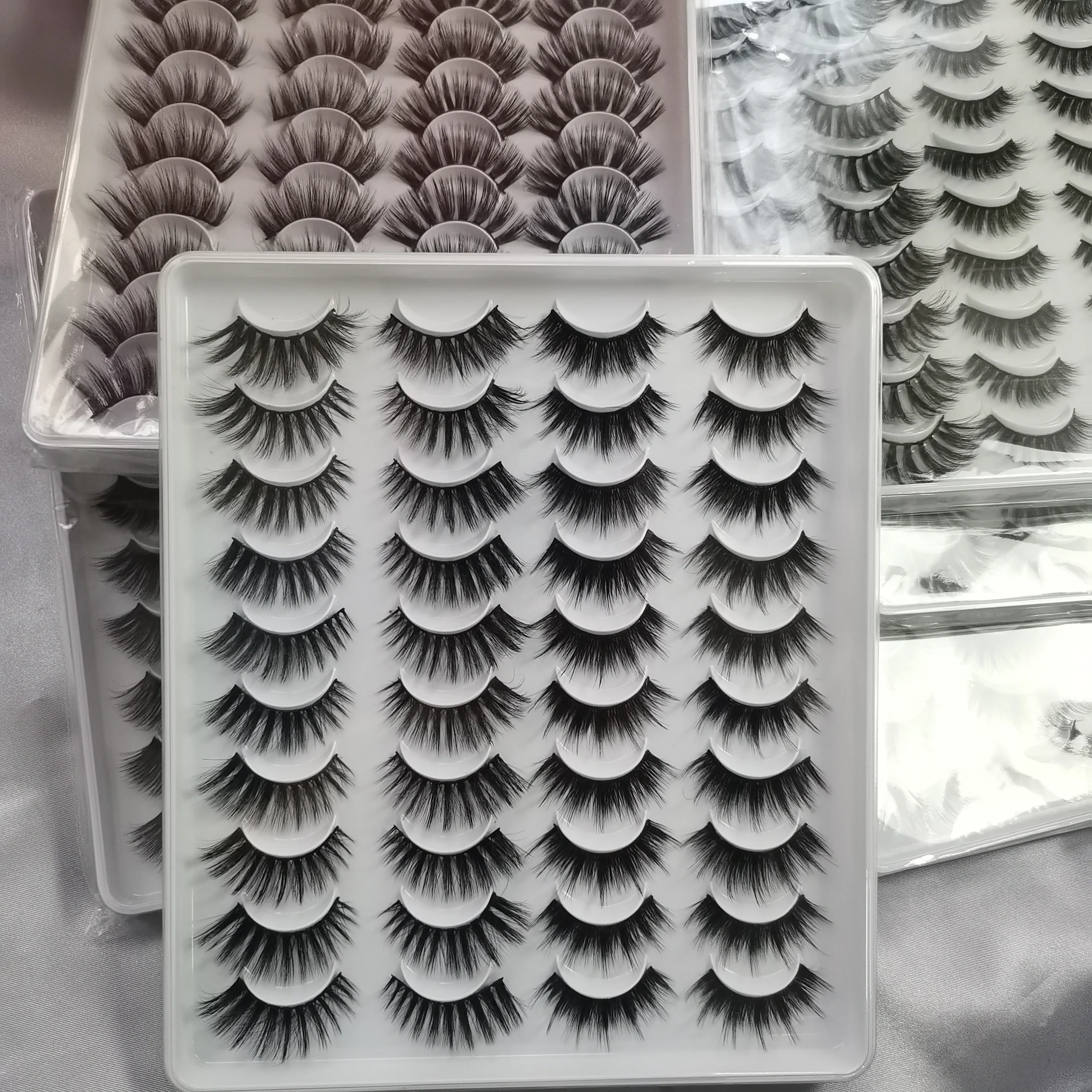 

20 pairs Custom Private Label Faux Mink Lashes with free box vegan lashes 6d silk eyelashes, Natural black