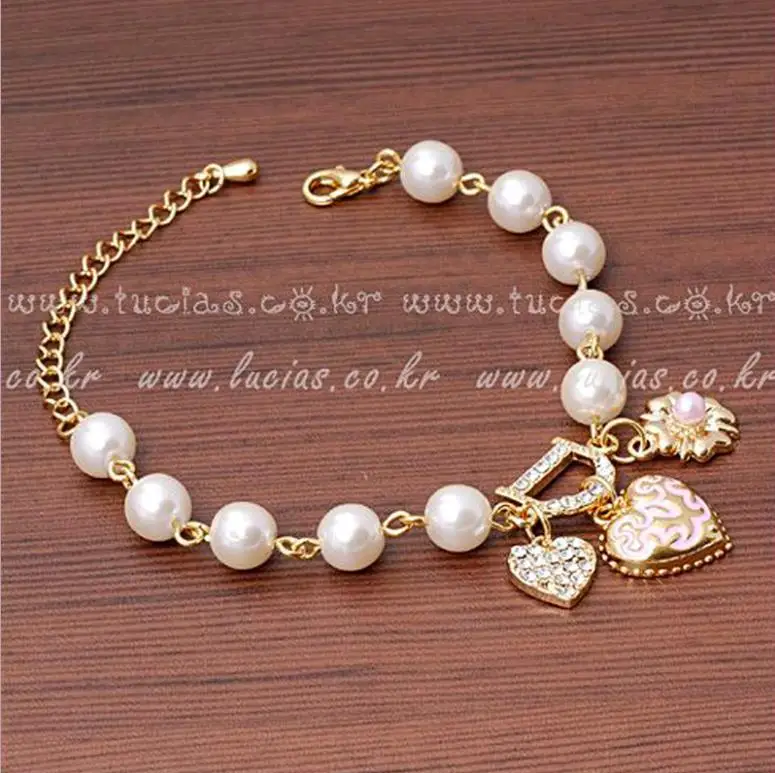 

Hot Fashion Unlimited Bangle Bracelets Charm Heart Flower Simulated Pearl Crystal D Word Beaded Bracelet For Women Jewelry 2019, As shown