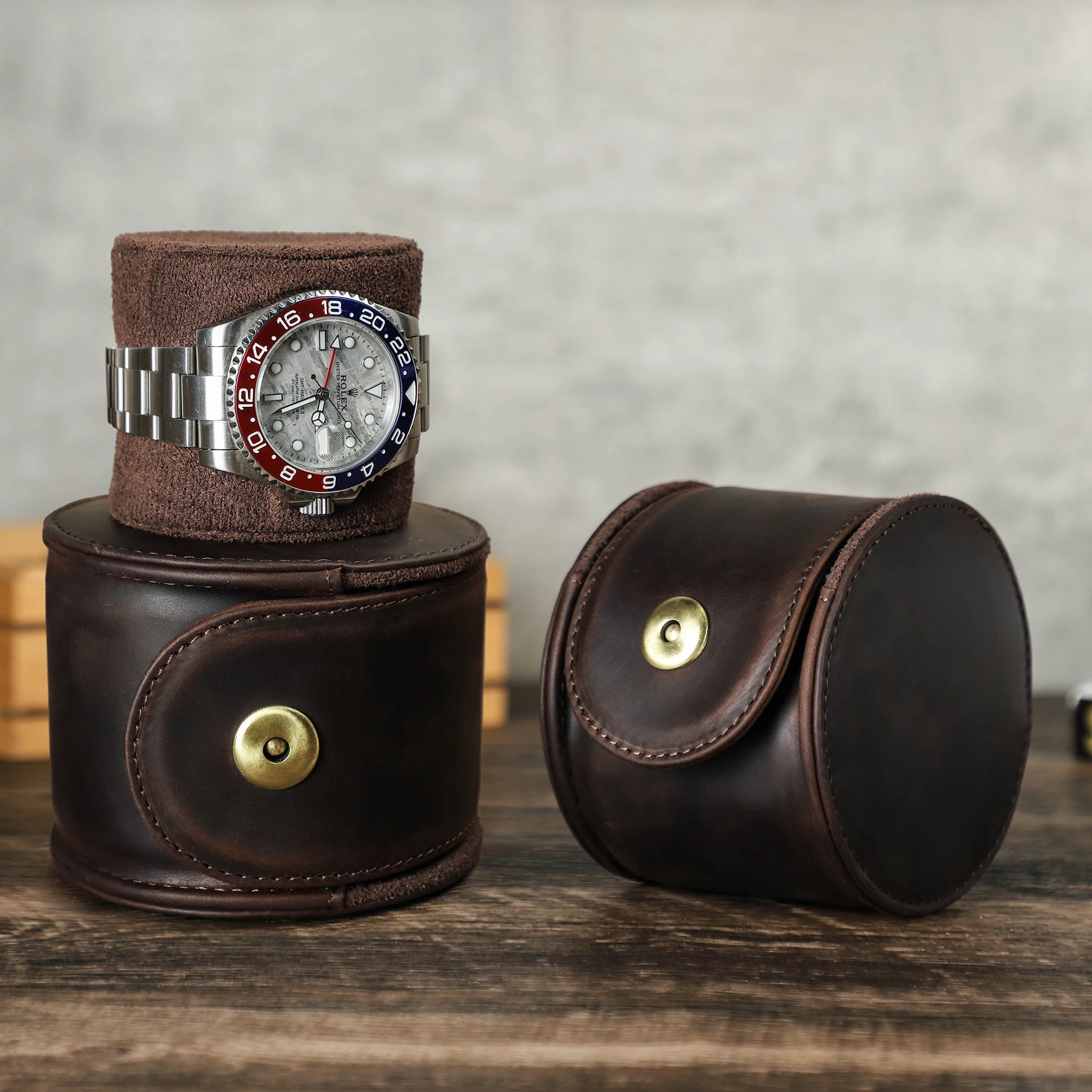 CONTACT'S FAMILY Round Shape Watch Roll Vintage Genuine Leather Handmade Watch Case x Crazy Horse Leather Watch Boxes & Cases