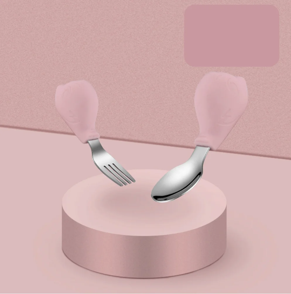 

BPA free 0-5 Years Babies Silicone Baby Feeding Bent Spoons Ready To Ship