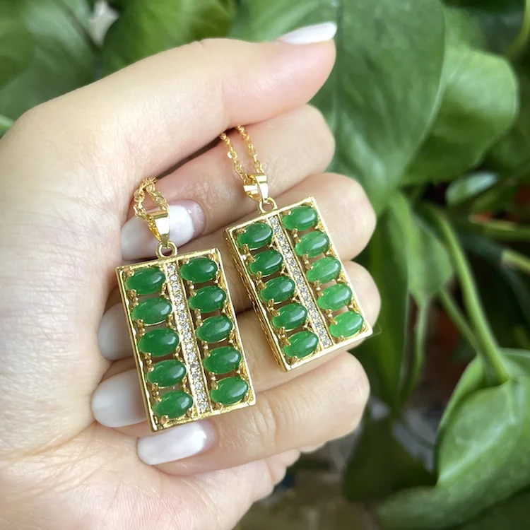 

Wholesale Fatcory 18k Gold Plated Green Jade Natural Stone Pendant Jewelry For Women Charm Necklace Accessories