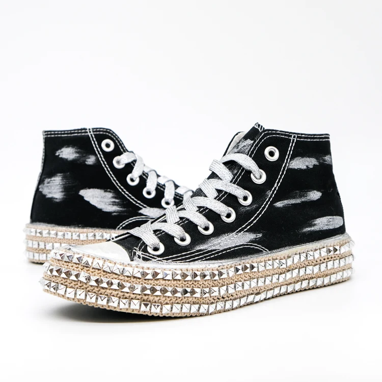 

New Classic Fashion Design rubber steel nail women ladies canvas shoes women