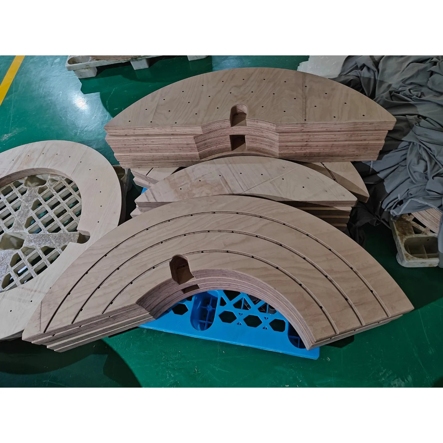 High-density compact laminated wood C4R beech is used for transformer insulation support.