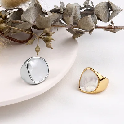 

2021 New Arrival Hot Selling Temperament Creative Metallic Geometric White Shell Chic Korean Style Opening Finger Ring