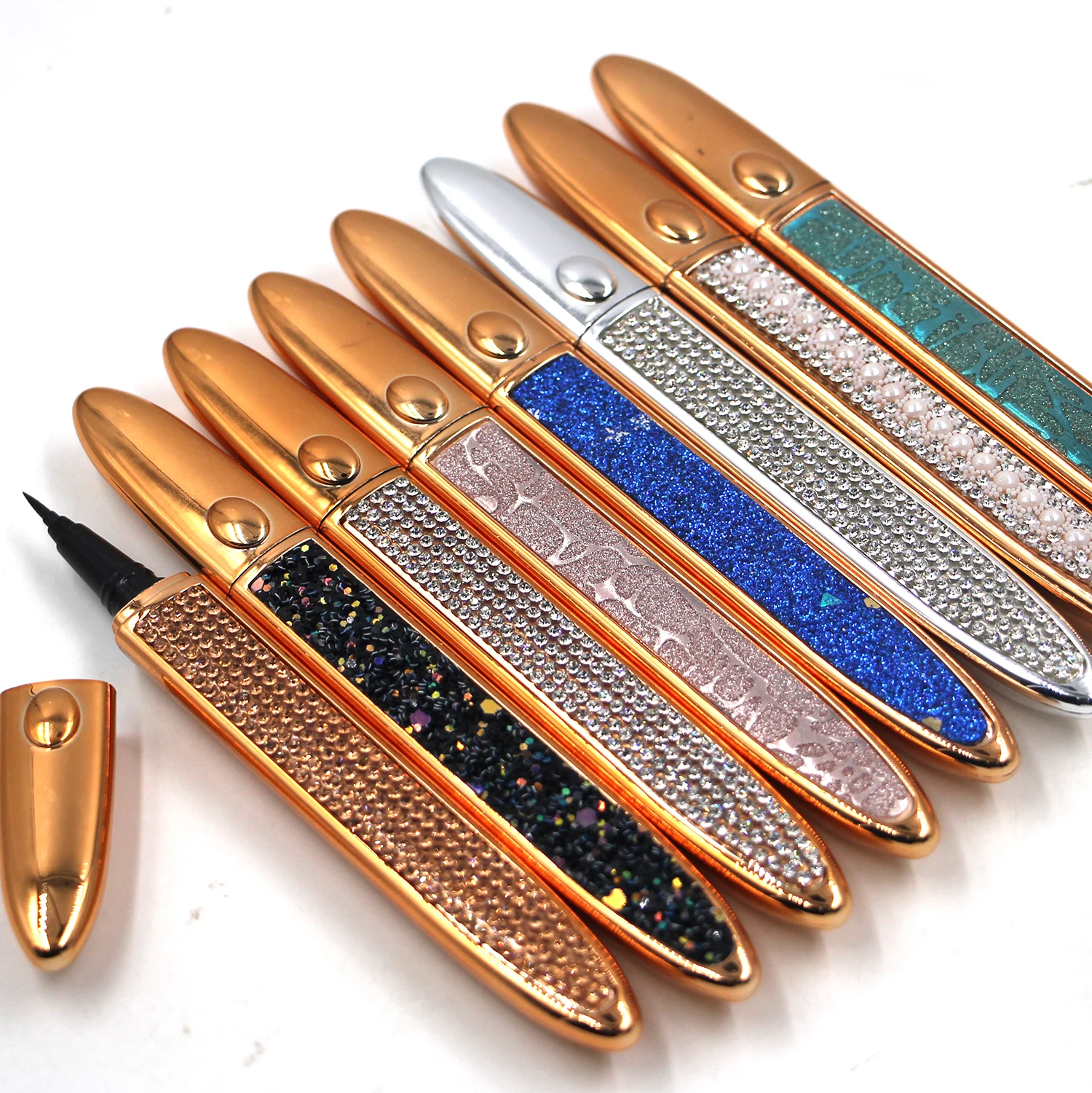 

Hot Selling Glitter Package Magic Adhesive Eyeliner Pen, Black color