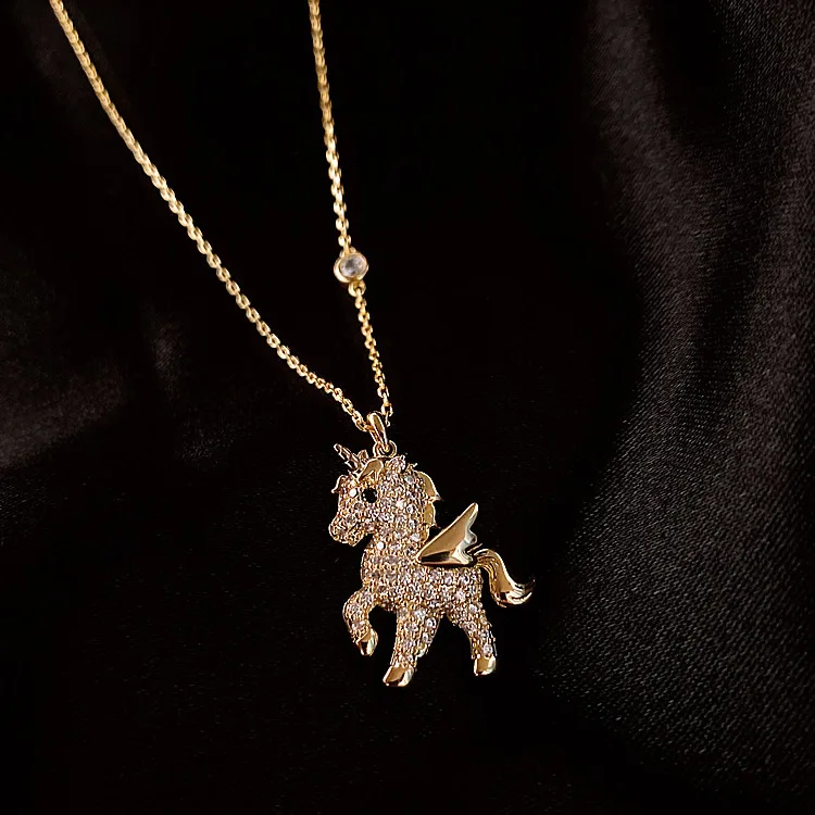 

Luxury Jewelry 14K Real Gold Plated Oval Link Chain Animals Charm Necklace Shiny Cubic Zirconia CZ Unicorn Pendant Necklace