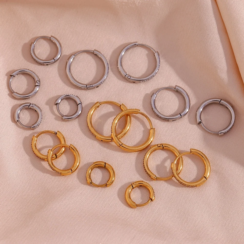 

Drop Ship Dainty Zircon Huggies Hoop Earring 18K Gold Plated Stainless Steel Hoop Earrings Set For Women