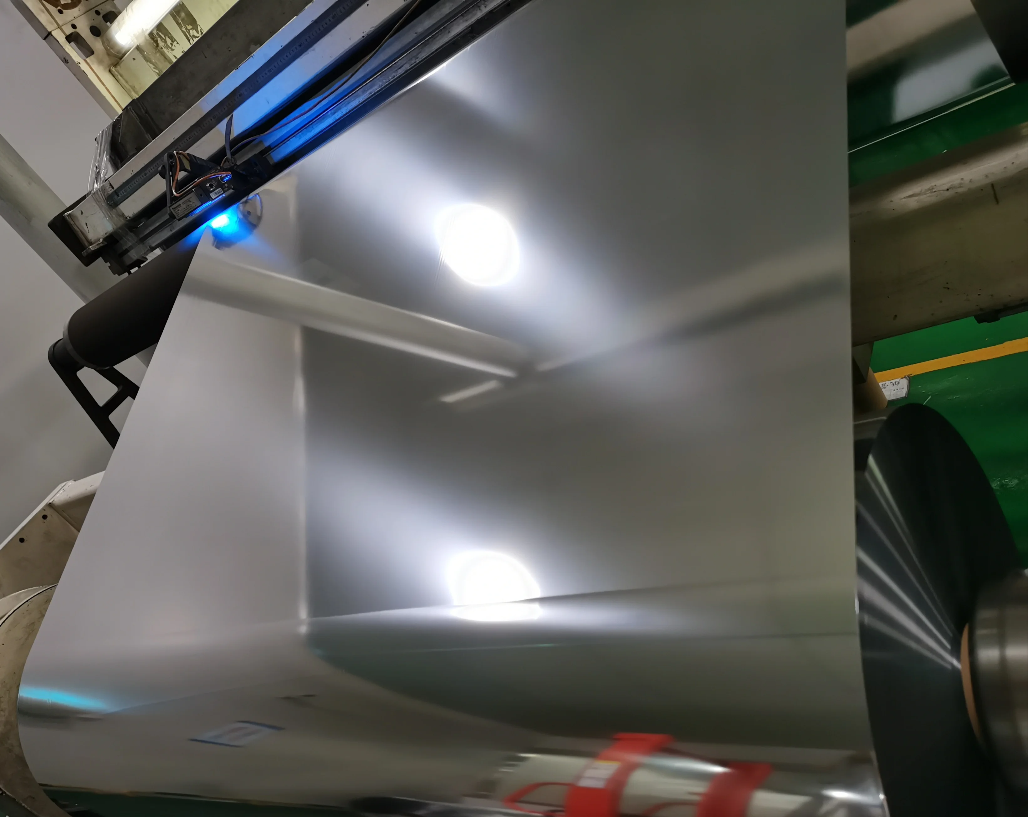 
China supply 20/25mic metallized light reflective agricultural plastic film 