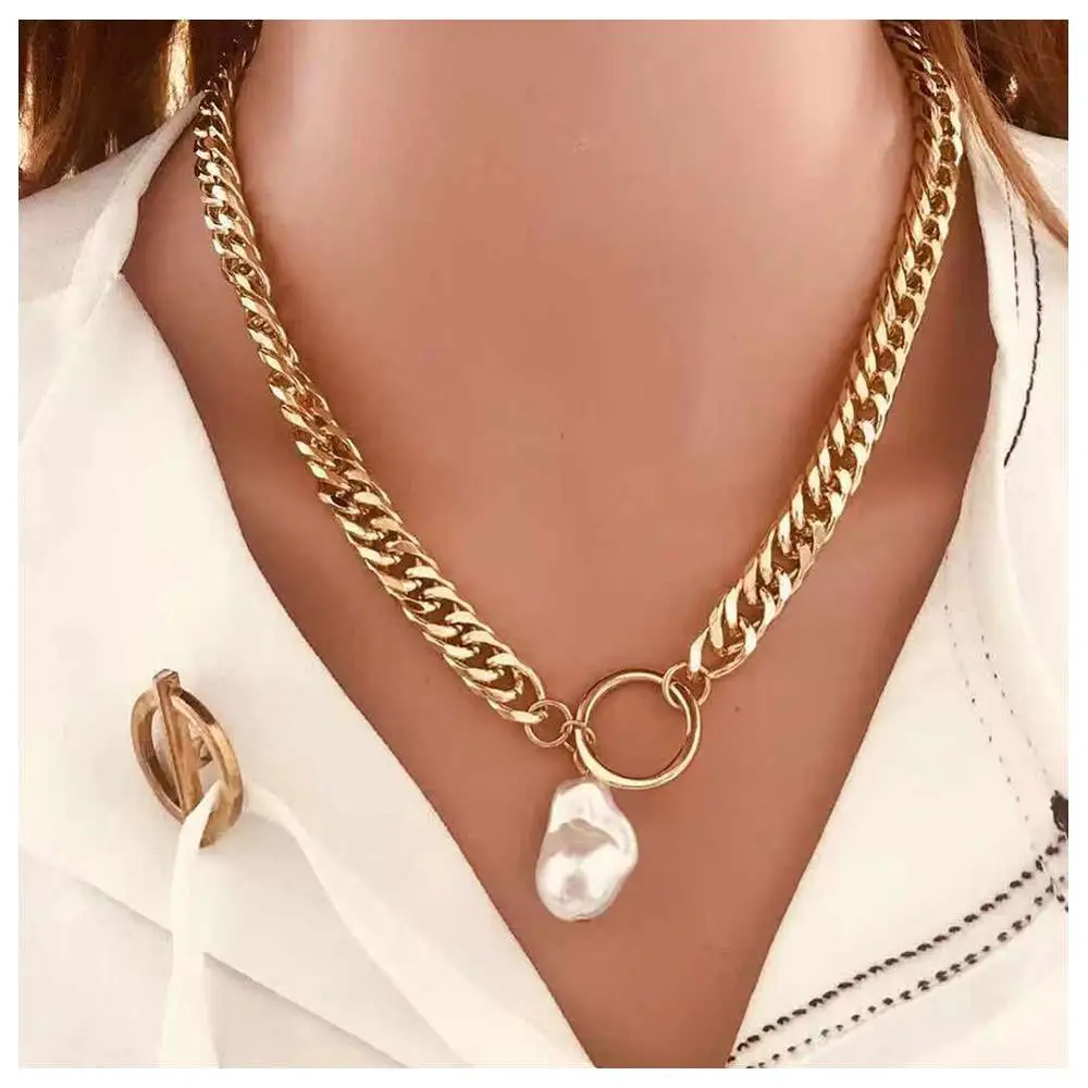 

Vintage Mental Chain Punk Hips Hopss Necklace Round Circle Chunky Chain Baroque Pearl Pendant Necklace for Rap Women, Picture color