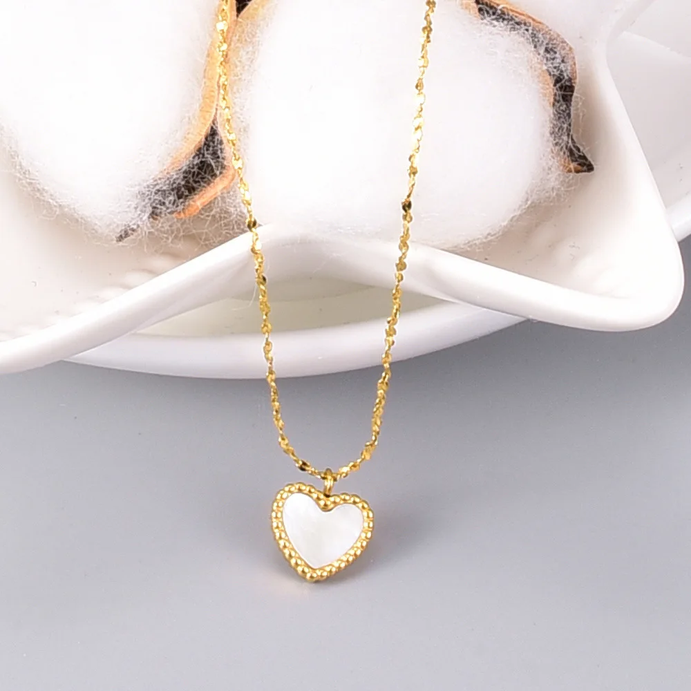 

Shell Heart Pendant Necklace Hotsale Gold Heart Shaped Stainless Steel Necklace for Women Girls