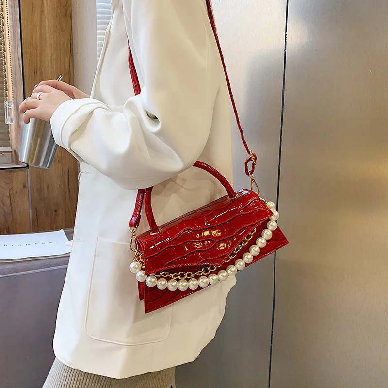 

White pearl underarm bags women 2021 new design baguette messenger bags fashion hand bags ladies purses and handbags