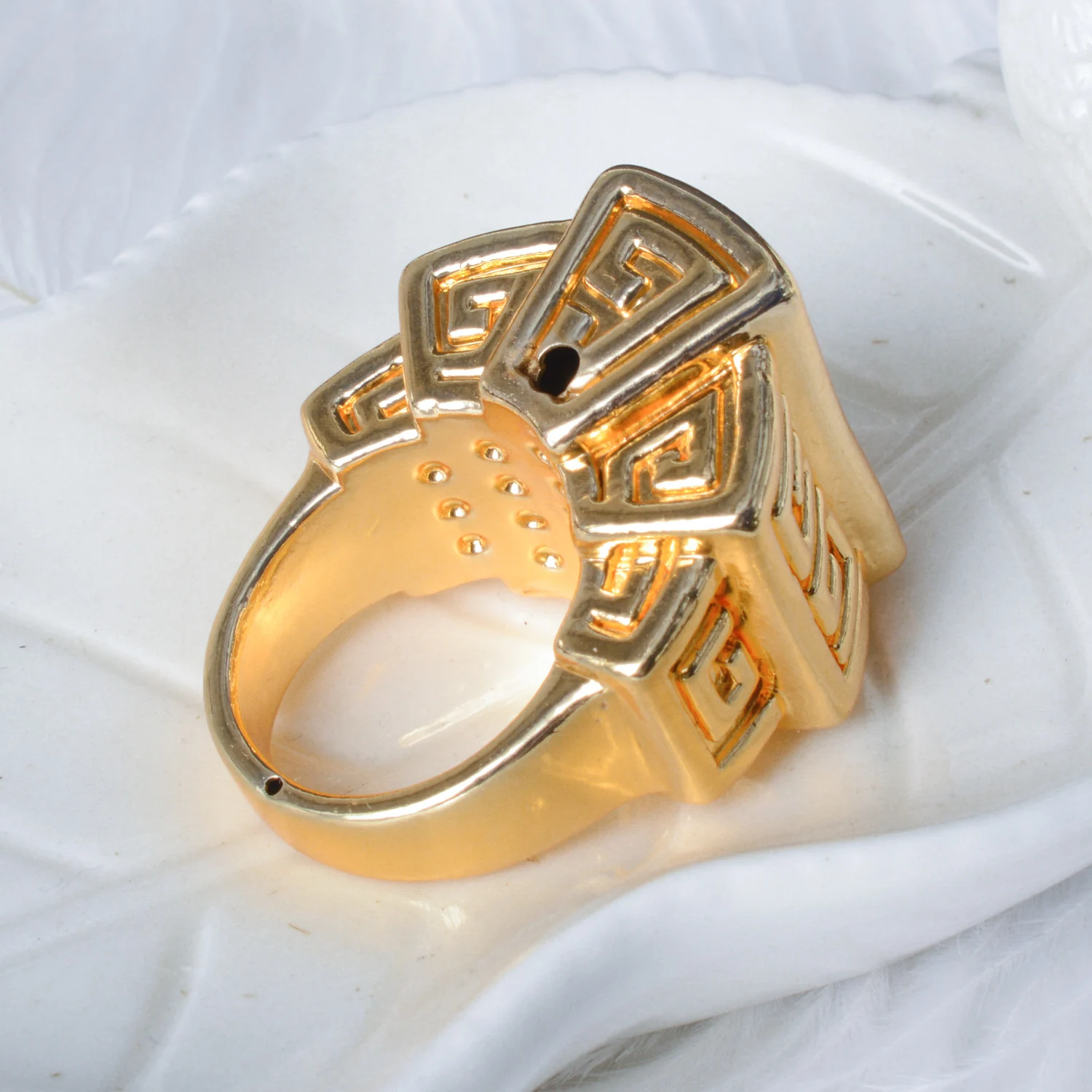 

2021 New Design Geometric Shape High Quality Copper Ring Jewelry For Women Bridal Ring For Party Engagement Rings