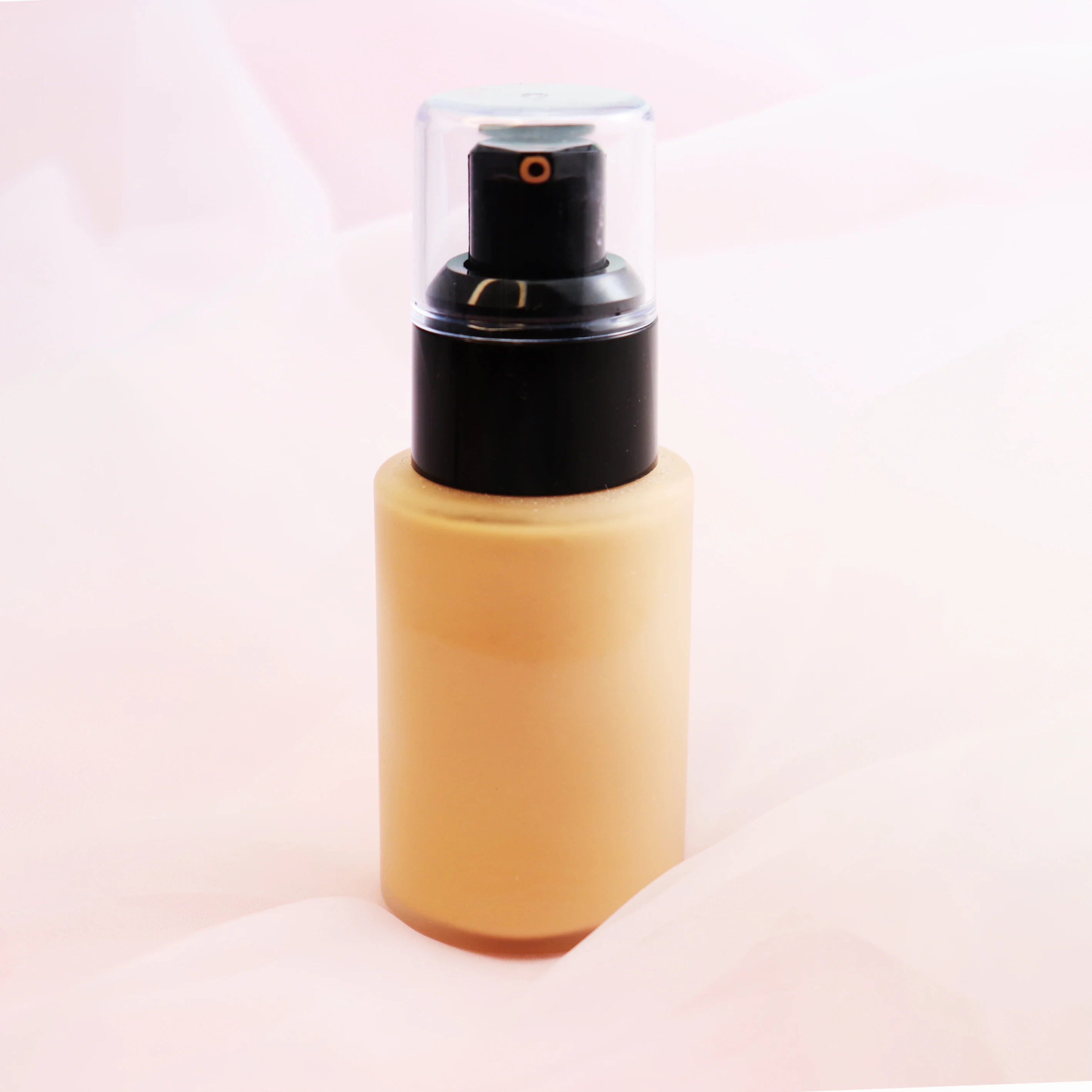 

Wholesale Cosmetic 9 Color Beauty Makeup Liquid Foundation Manufacturer, 9 colors