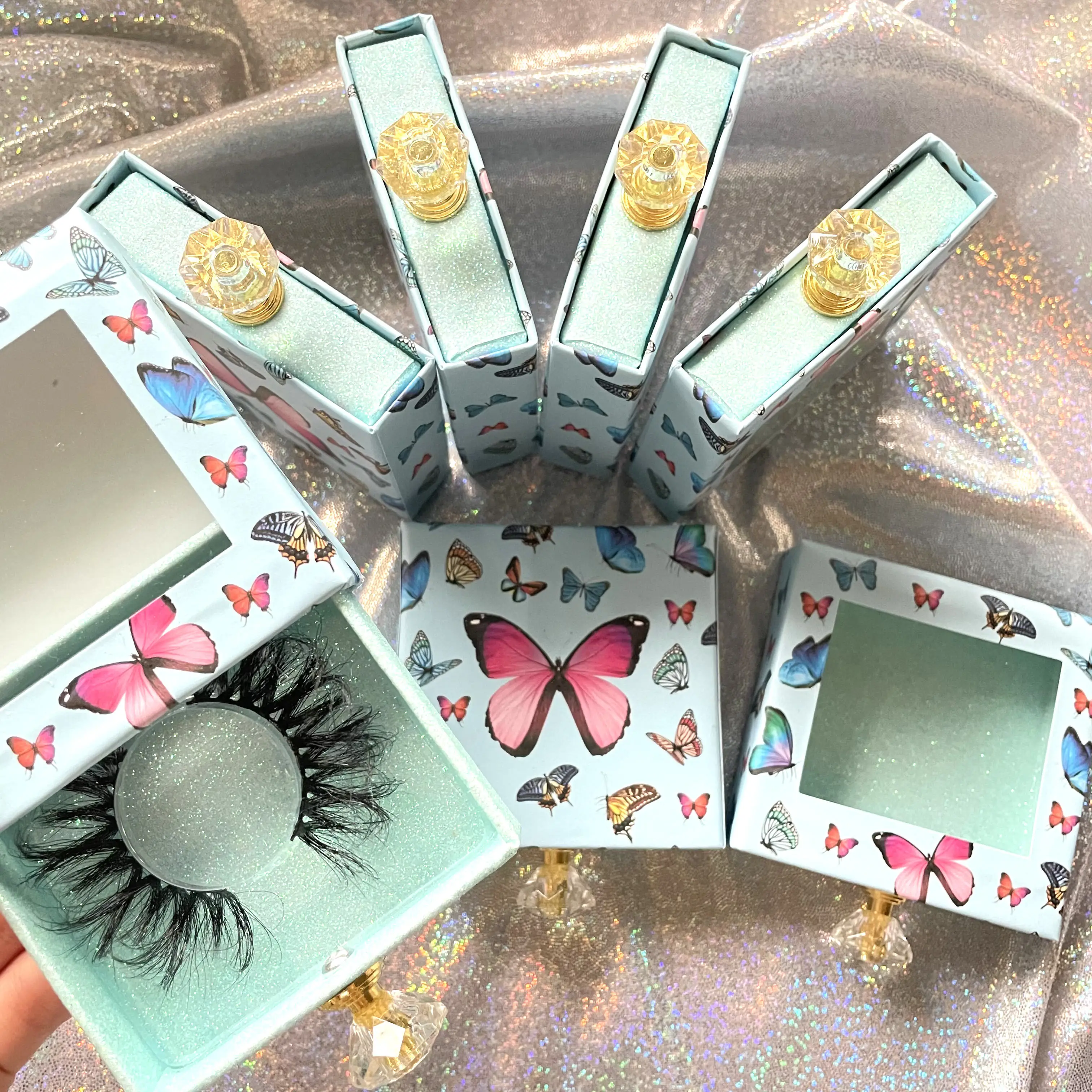 

Wholesale butterfly lash case 3d faux mink eyelash boxes custom logo fluffy mink eyelashes and packaging, Natural black