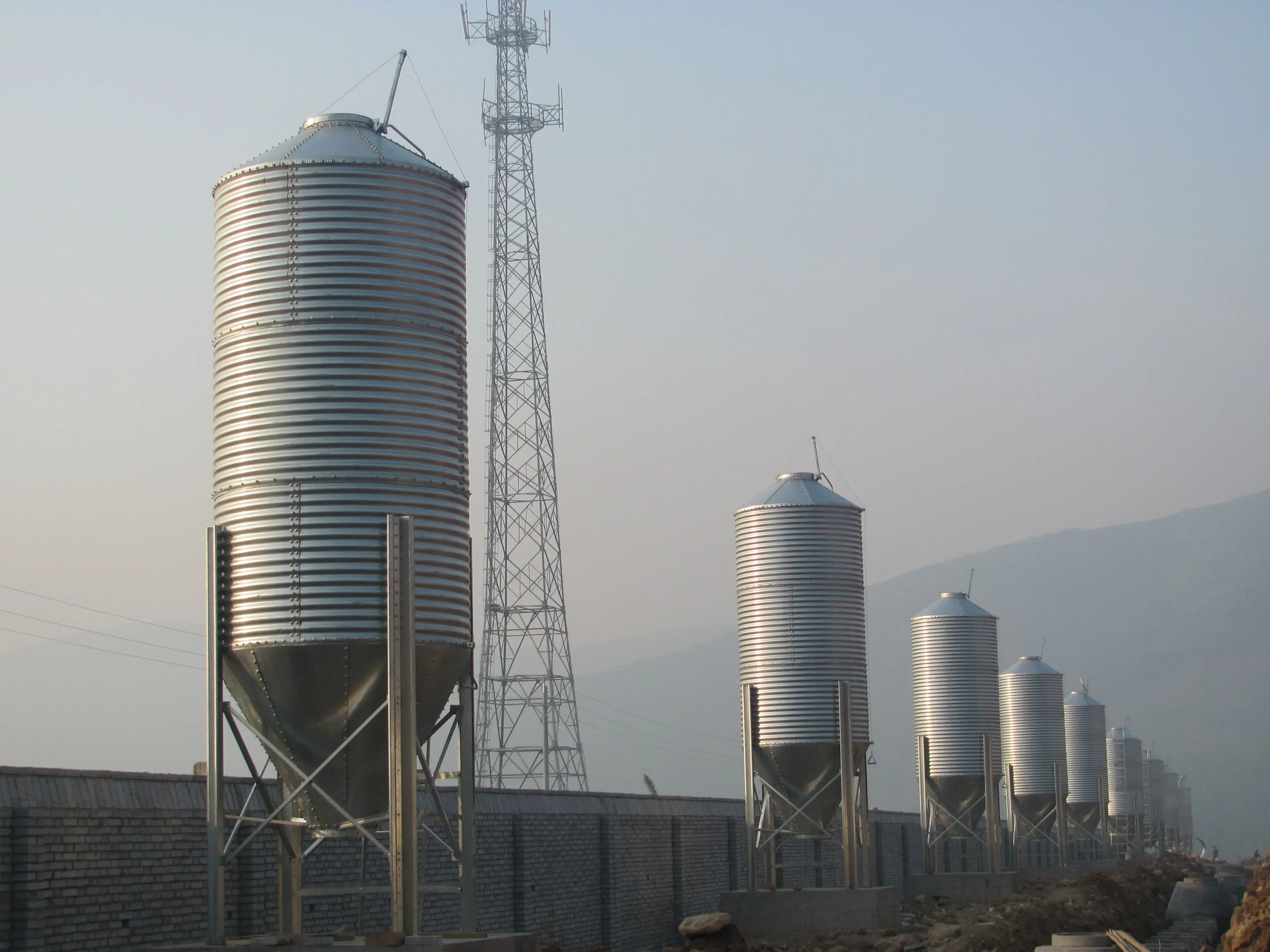 Cheapest price of 10 ton grain silo for sale