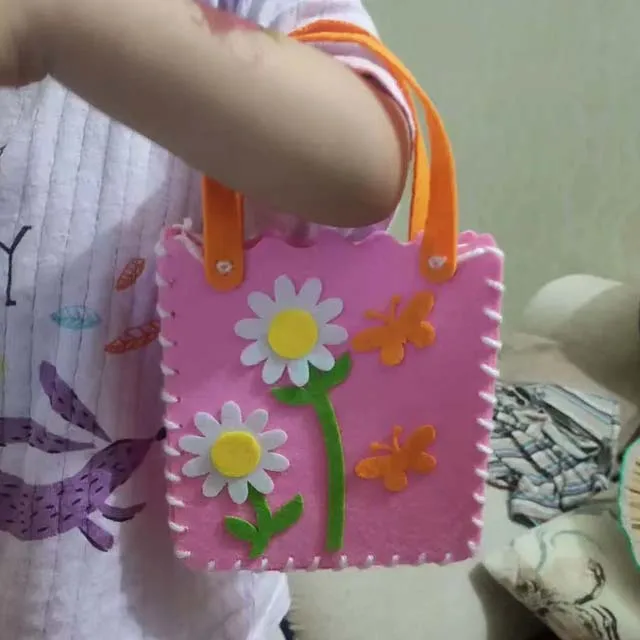 

Educational Felt Handbag kit DIY Sewing Candy Bag DIY Felt Bag Kit For Kids