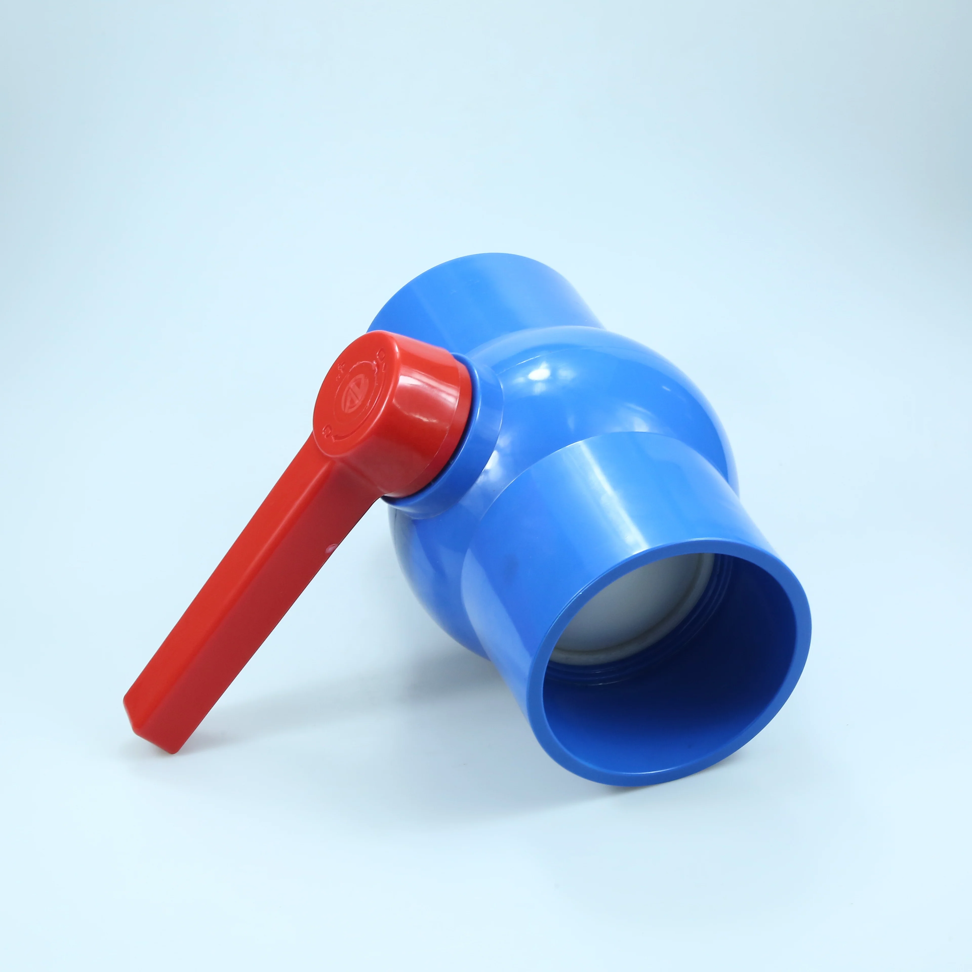 

China Factory Hot Sale Cpvc Plastic Pipe Fittings, Customized