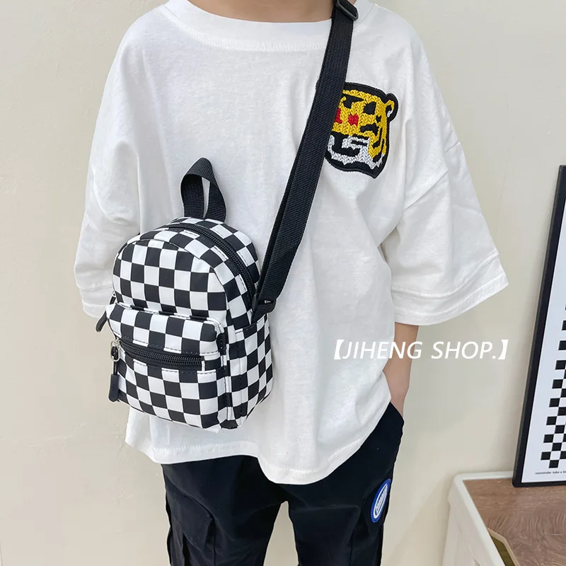 

Ins fashion new of foreign style checkerboard slung sports bag for boys and girls