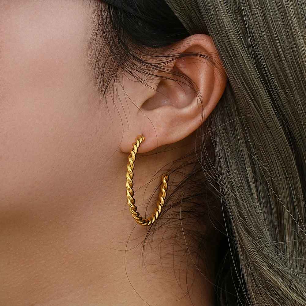 Minimalist 4cm Large Super Thin Twisted Hoop Earrings Stainless Steel Dangle Earrings 18K Gold Plated Statement Earring