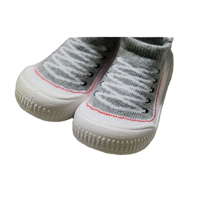 

Wholesale new fashion sports rubber sole skid proof shoes for children in 2021