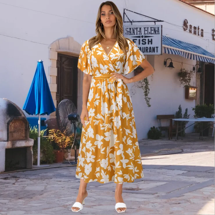 

New short sleeved V-neck dress, knitted print plus-size casual Bohemian dress