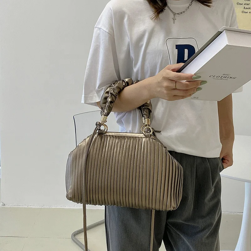 

2021 Fashion PU Small jelly Ladies Hand Bags Cross Shoulder Girl Handle Handbags Large Capacity Tassel Tote Women Shop Bag