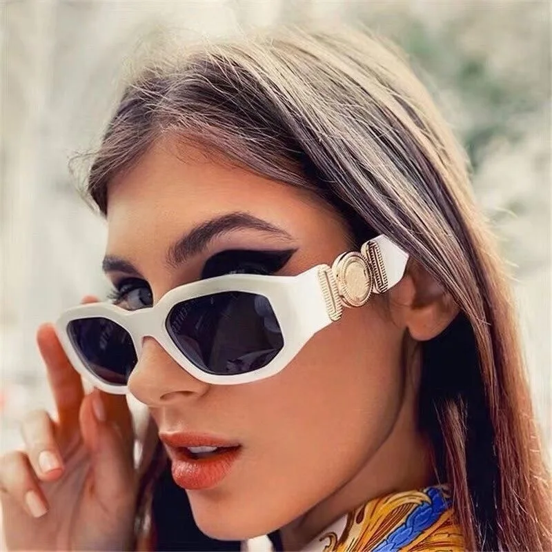 

New Small Sun Shades Popular Brand Designer Tiny Sun Glasses Irregular Frame Personality Women Sunglasses For Men 2021