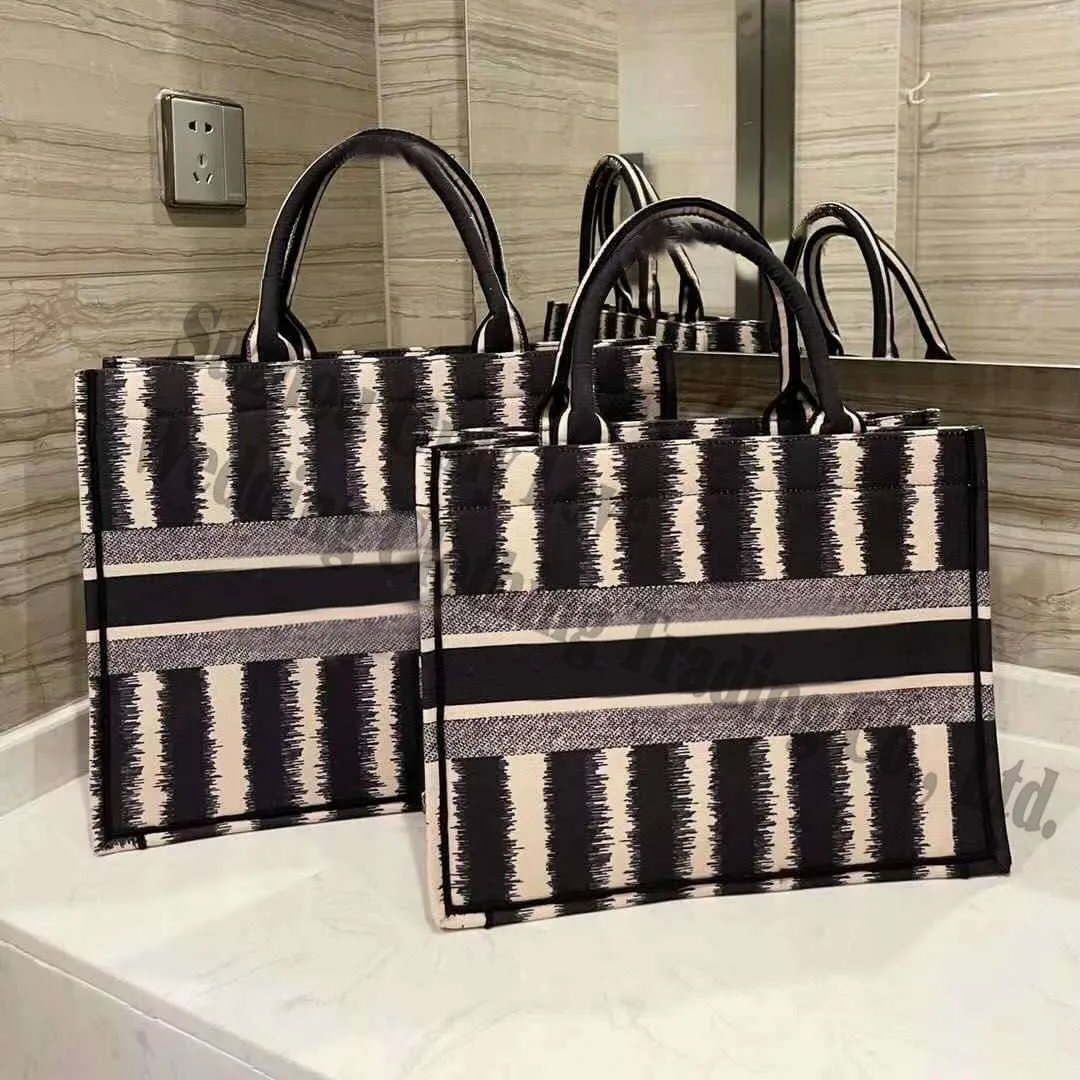 

2021 New High Quality Ladies Fashion Square Tote Handbags For Women Canvas High Capacity Hand Bag