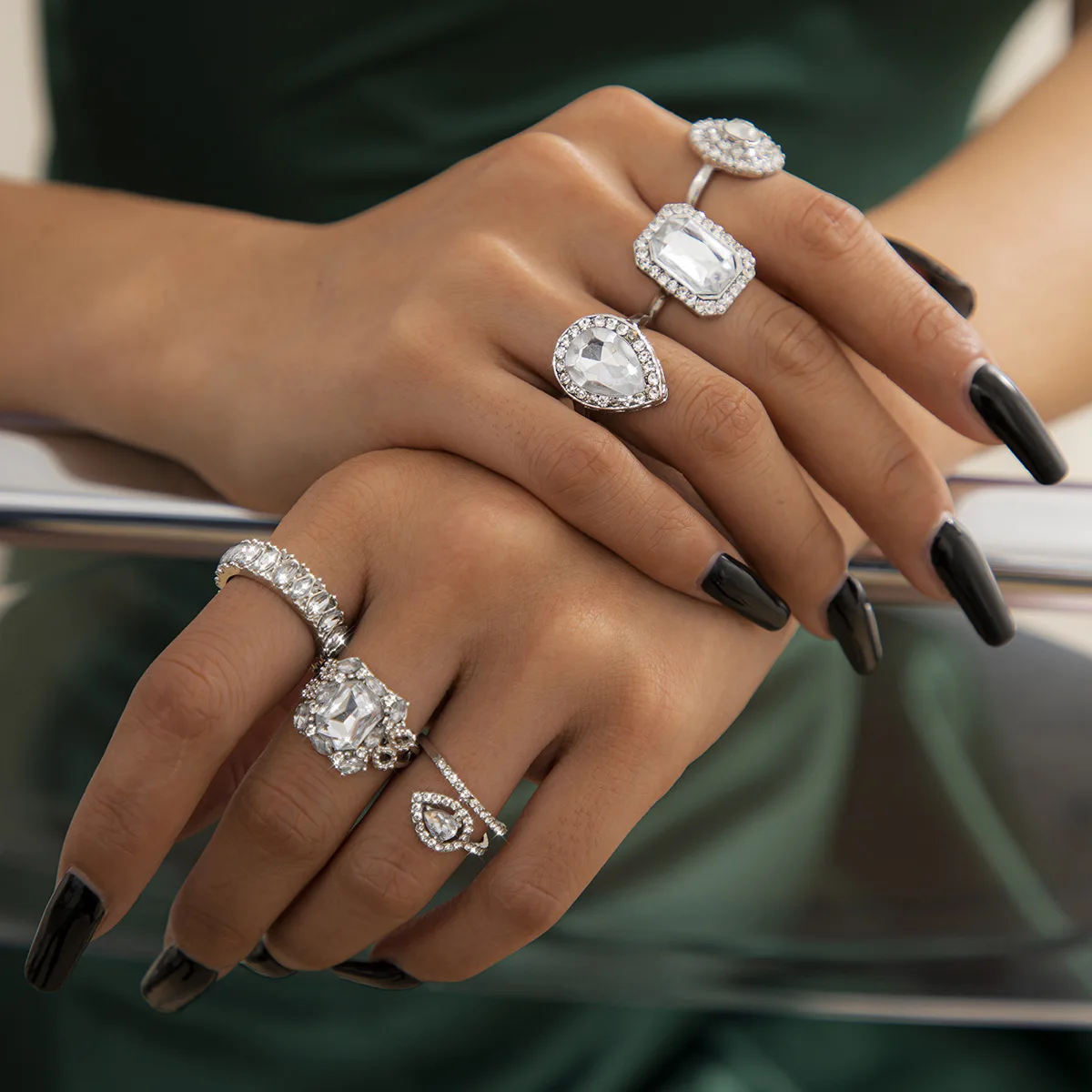 

2021 Hot Spring Jewelry New Women Temperament Micro-inlaid Rhinestone Big Diamond Sapphire Finger Ring Set, Gold color