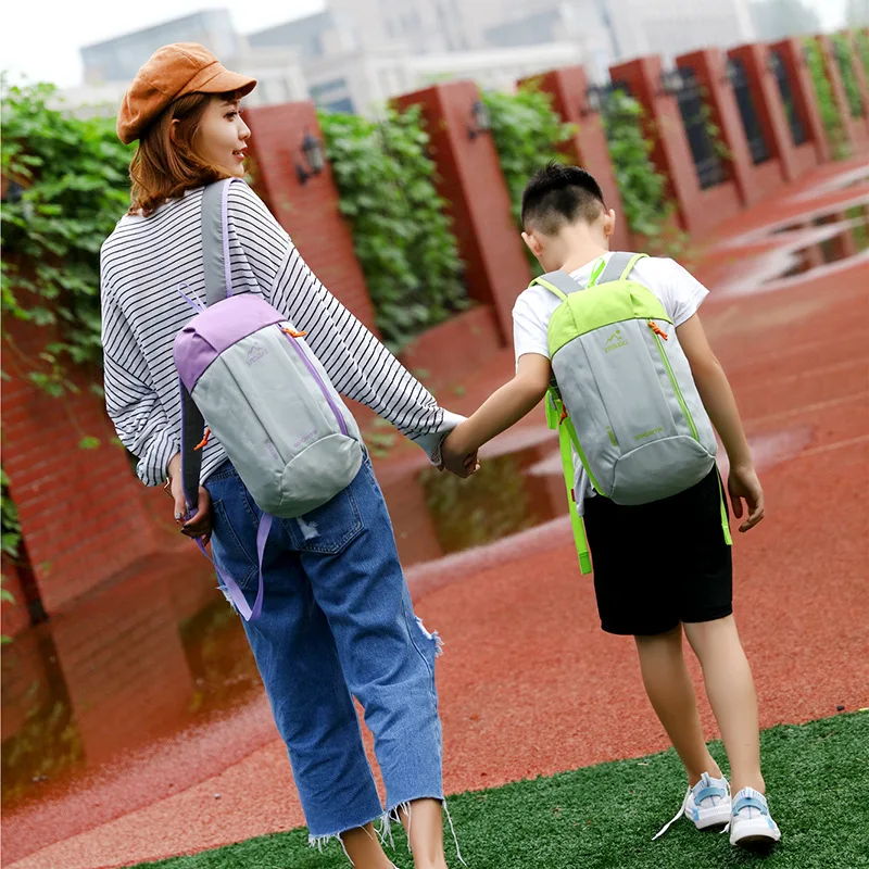 

2021 New large capacity outdoor leisure backpack wholesale can be customized logo shopping and date backpacks, Multi colors