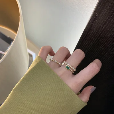 

Vershal C098 Luxury 18k Gold Plated Emerald Gemstone Zircon Layers Engagement Ring For Women