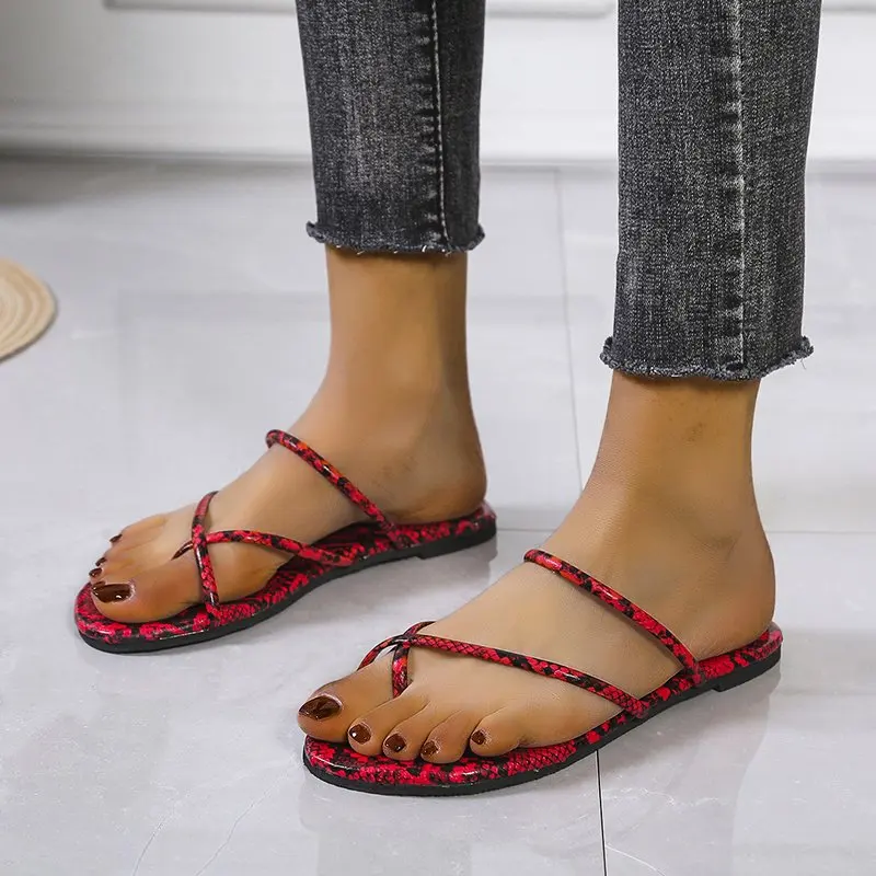 

Large Size Beach Slippers Snake Print Simple Flat Bottom Slipper