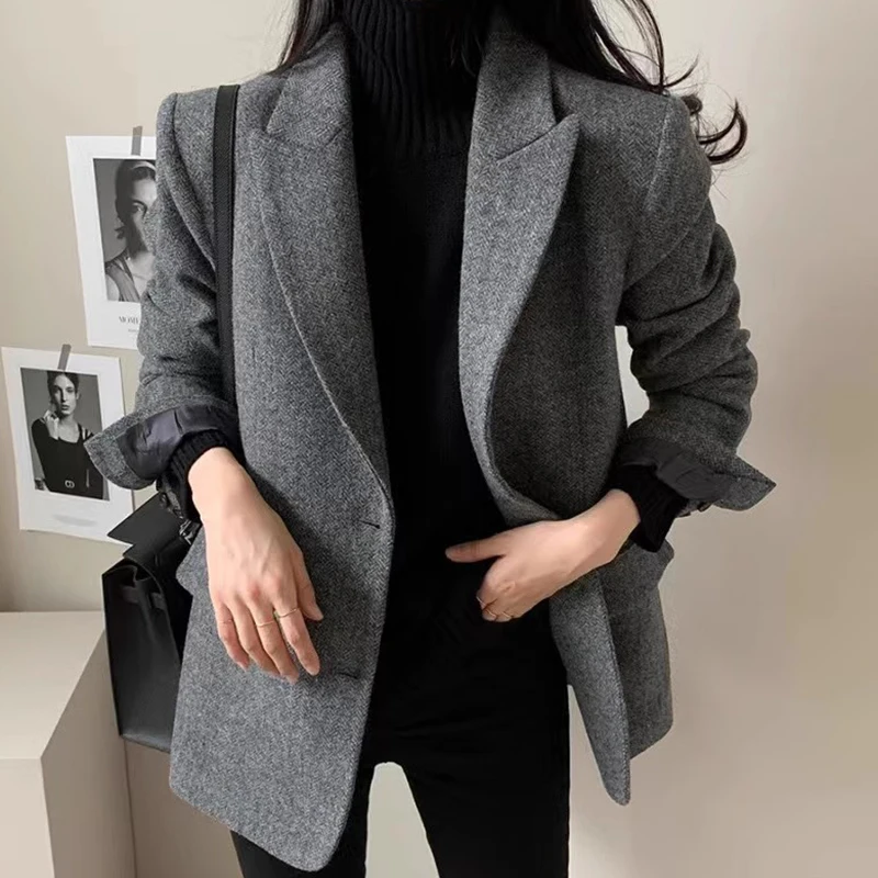 Boutique Wholesale 2026 Autumn French Style Single Breasted Loose and Versatile Solid Color Long Sleeved Woolen Women's Jacket