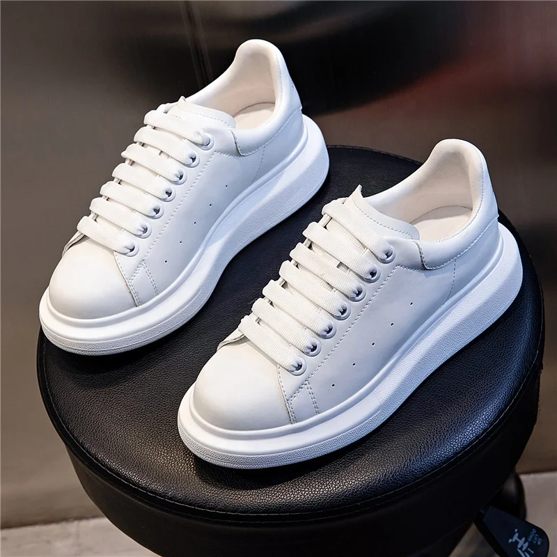 

2022 new casual thick-soled sports men's shoes walking style shoes