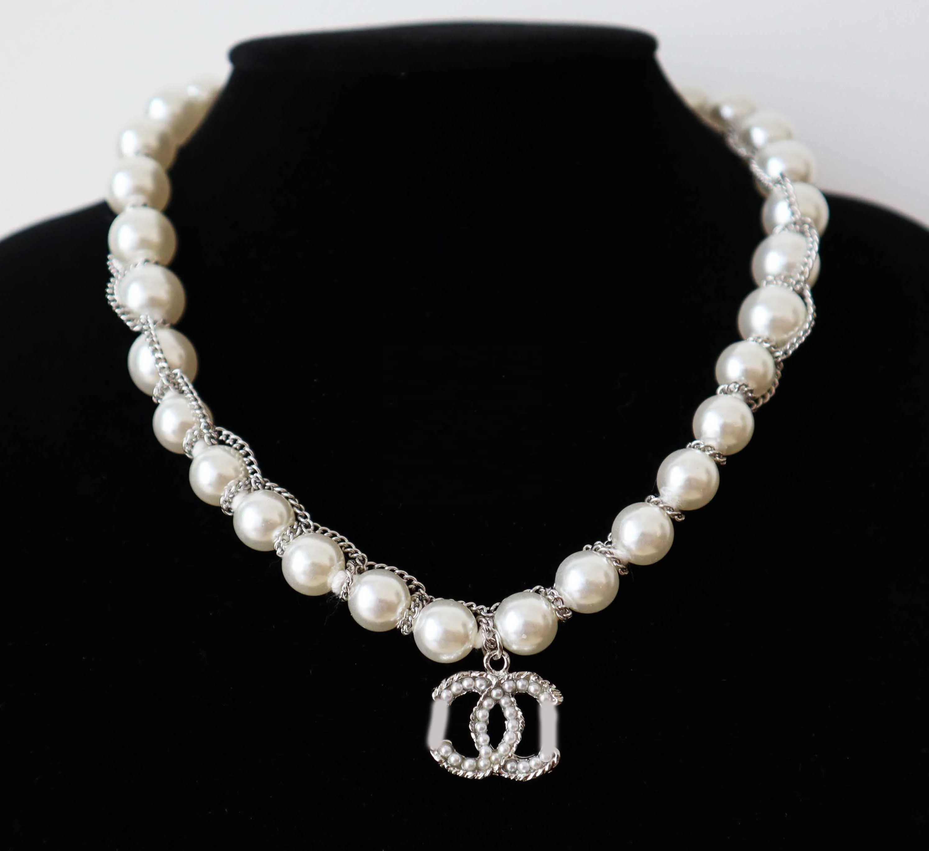 

2020 New fashion CC jewelry pearl chain necklace for women pendant